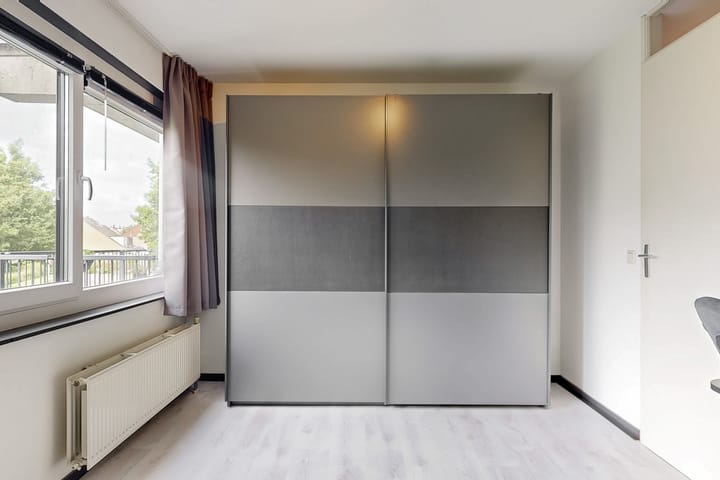 Foto 20 van Anna van Renesselaan 8-B