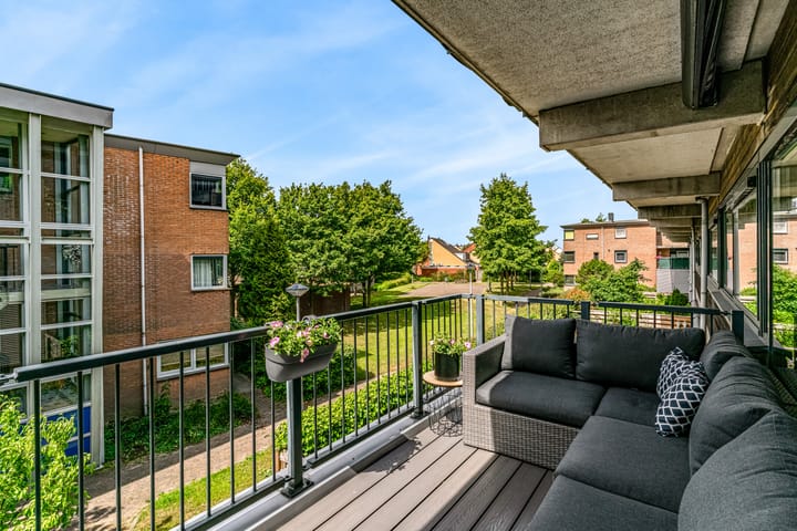 Foto 27 van Anna van Renesselaan 8-B