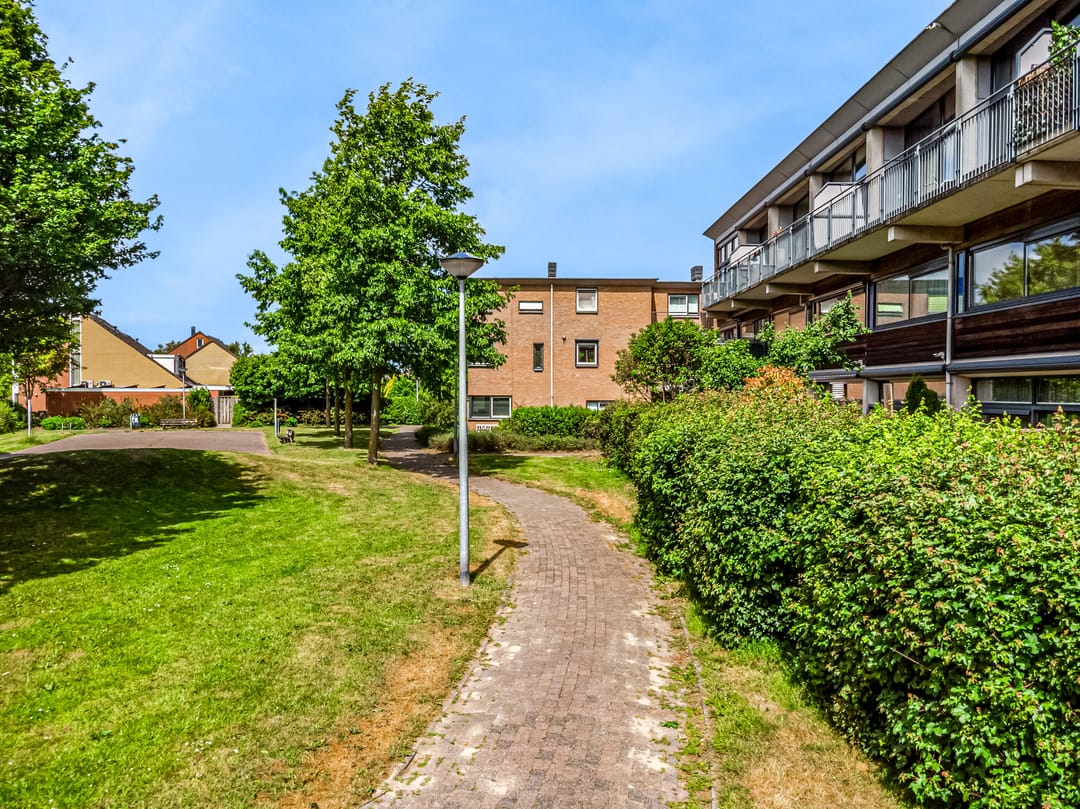 Foto 31 van Anna van Renesselaan 8-B