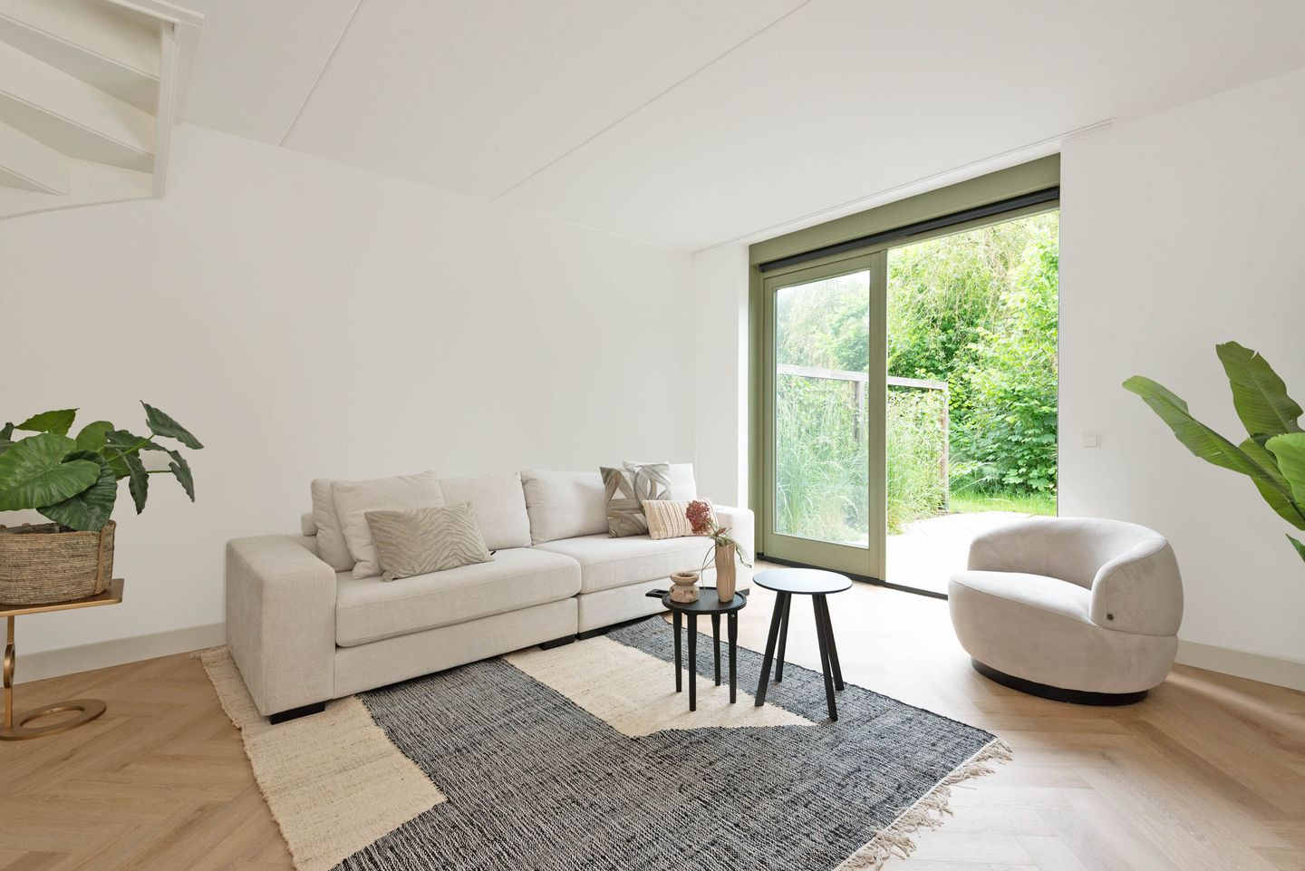 Foto 10 van Larikslaan 1-F