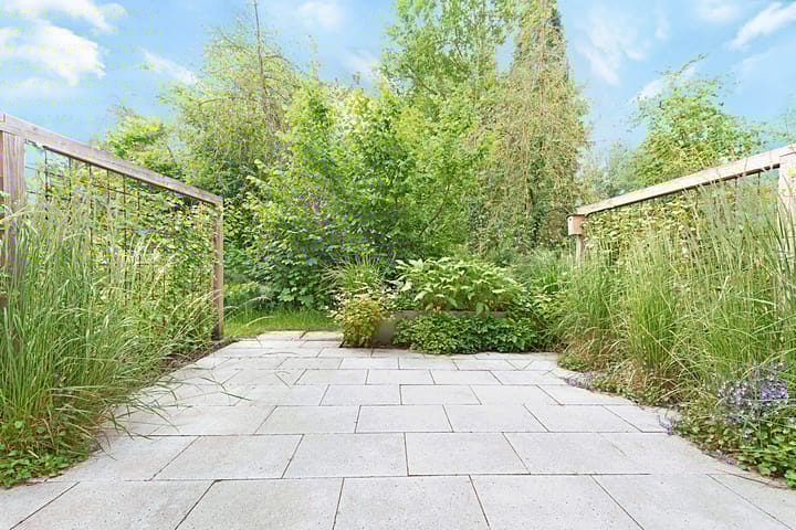 Foto 13 van Larikslaan 1-F