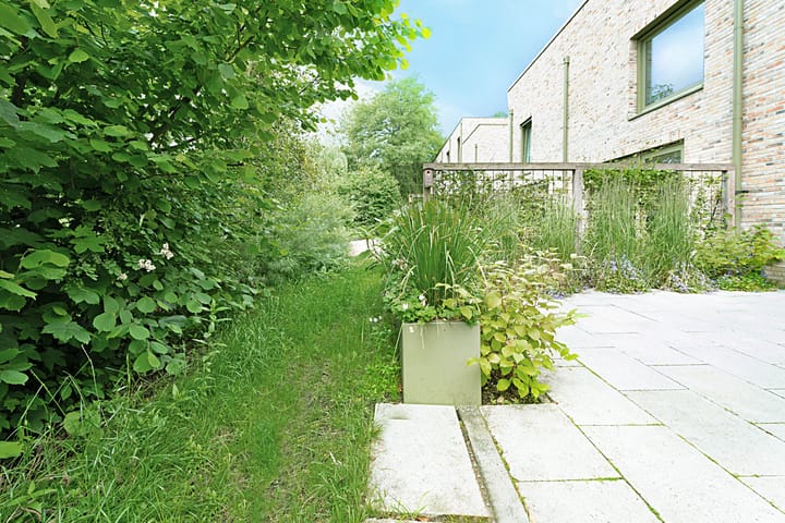 Foto 15 van Larikslaan 1-F