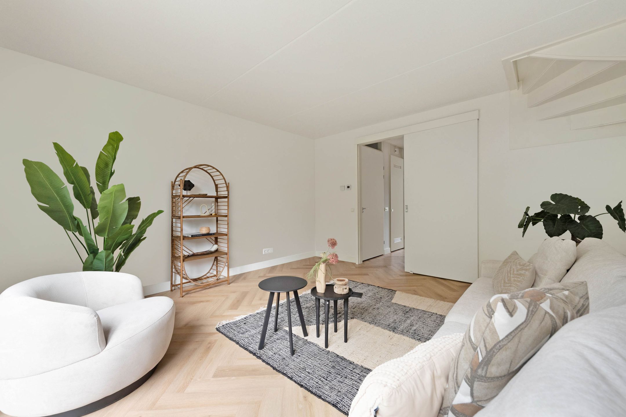 Foto 18 van Larikslaan 1-F