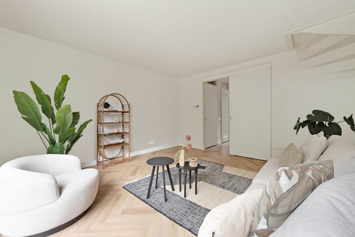 Foto 18 van Larikslaan 1-F