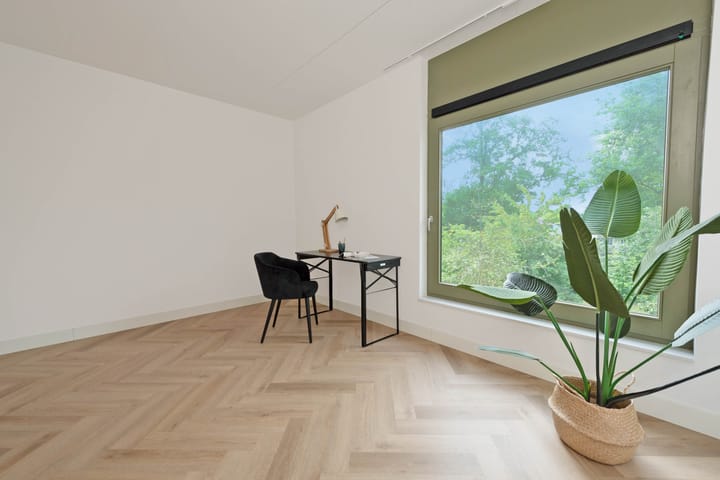 Foto 36 van Larikslaan 1-F