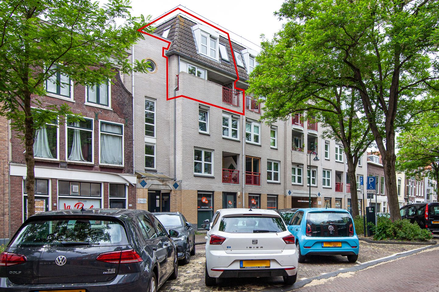 Foto 1 van Raam 196-B