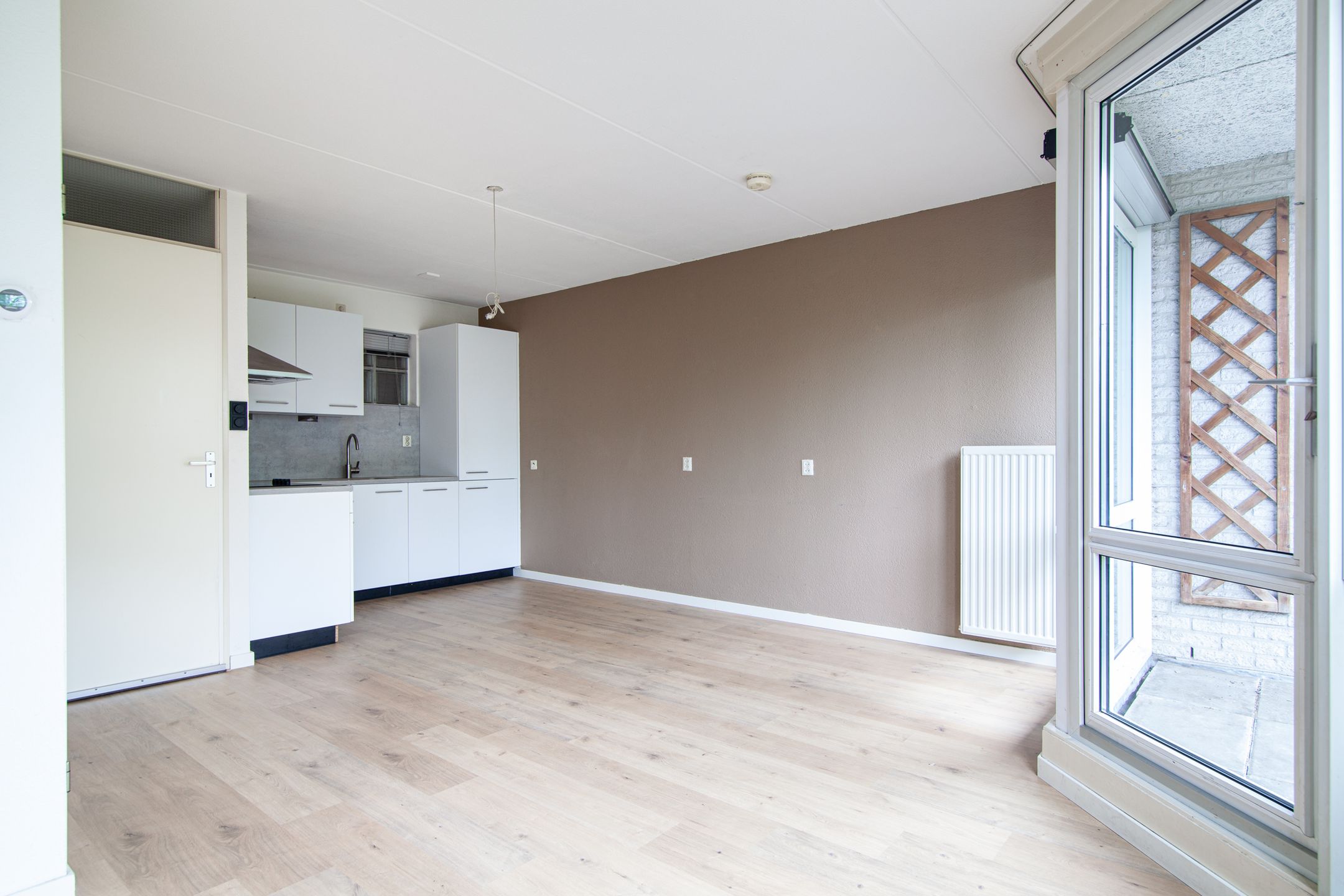 Foto 12 van Raam 196-B