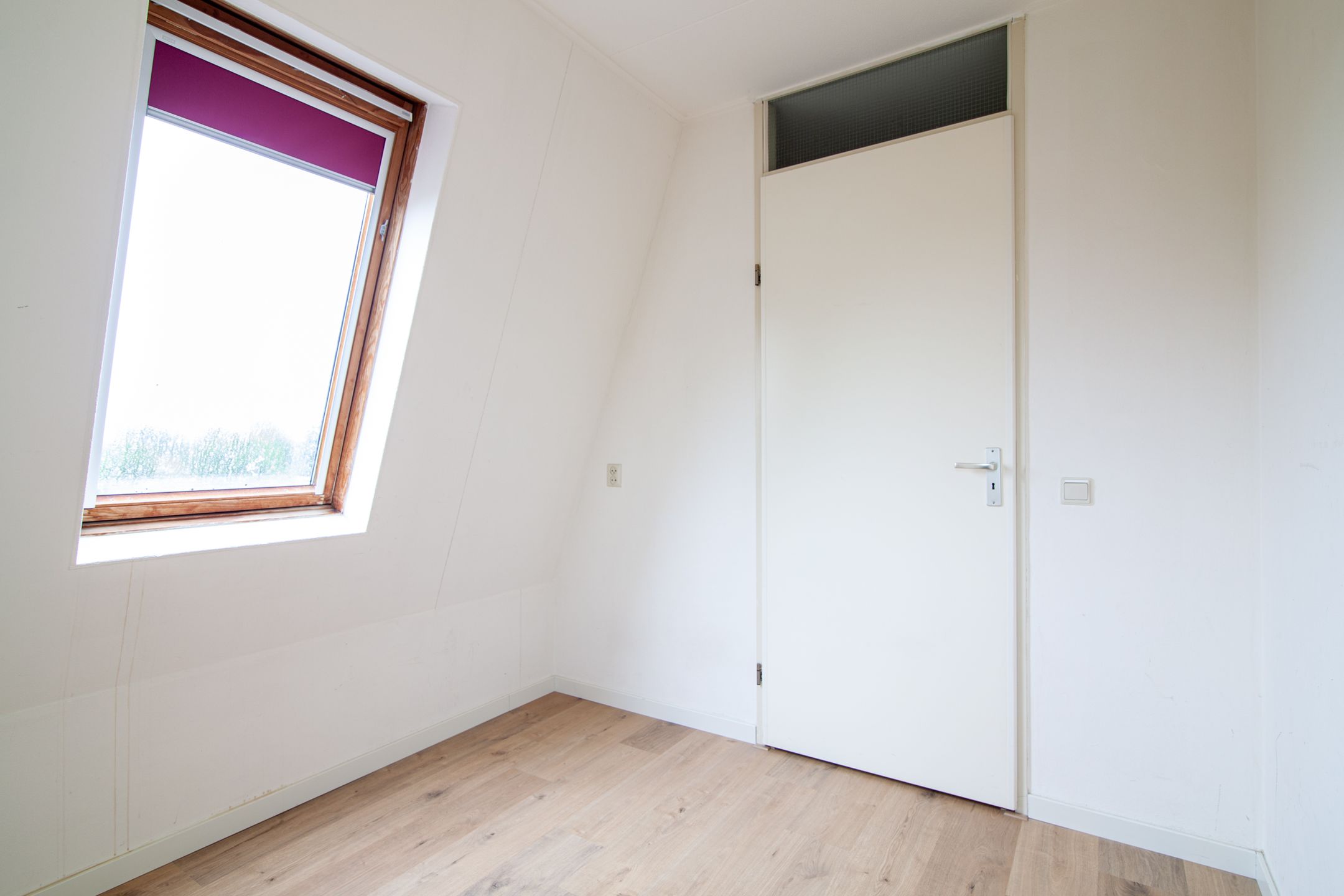 Foto 18 van Raam 196-B