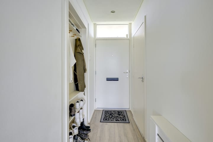 Photo 2 of Anna Paulownalaan 164