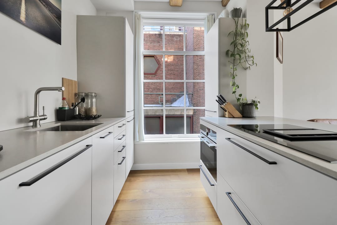 Photo 7 of Oudezijds Achterburgwal 205-2