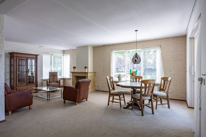 Photo 2 of Alberdaweg 125