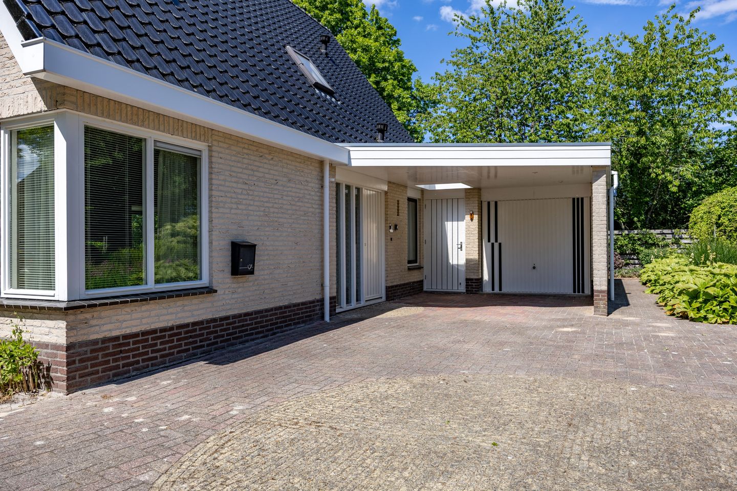 Foto 10 van Alberdaweg 125