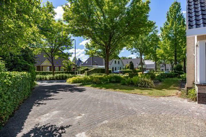 Photo 11 of Alberdaweg 125