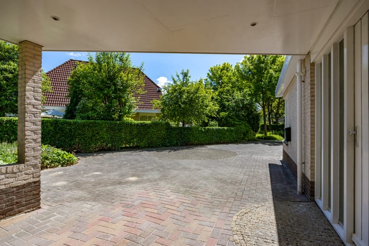 Photo 12 of Alberdaweg 125