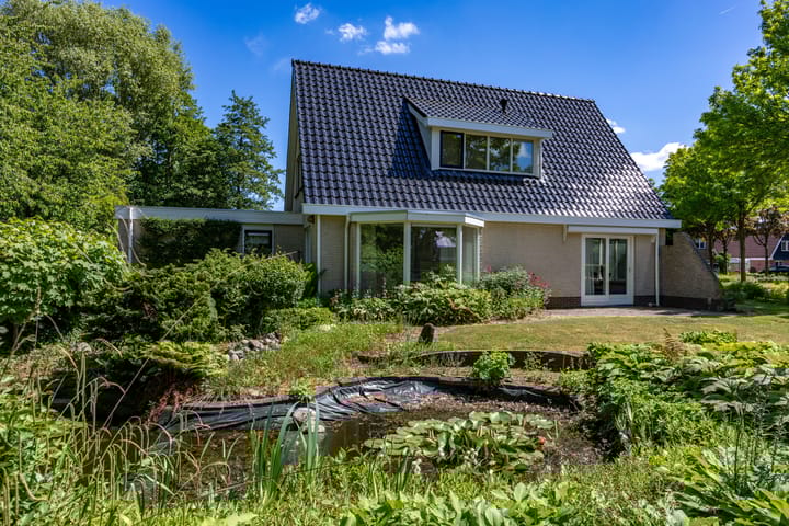 Photo 3 of Alberdaweg 125