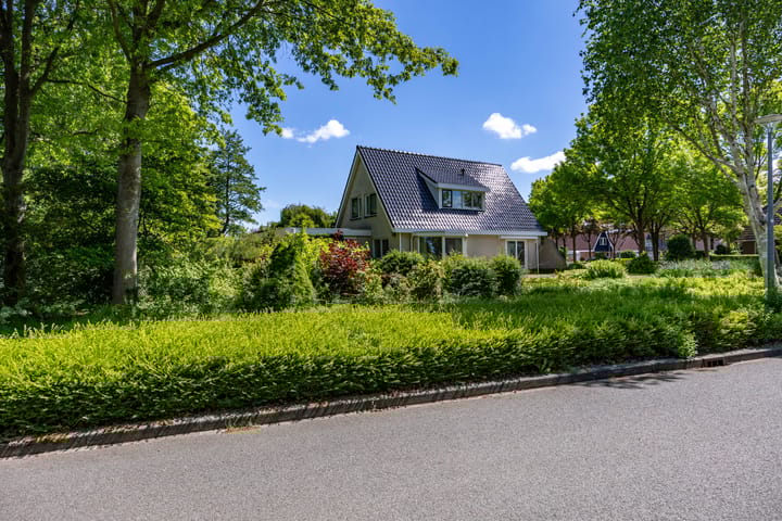 Photo 70 of Alberdaweg 125