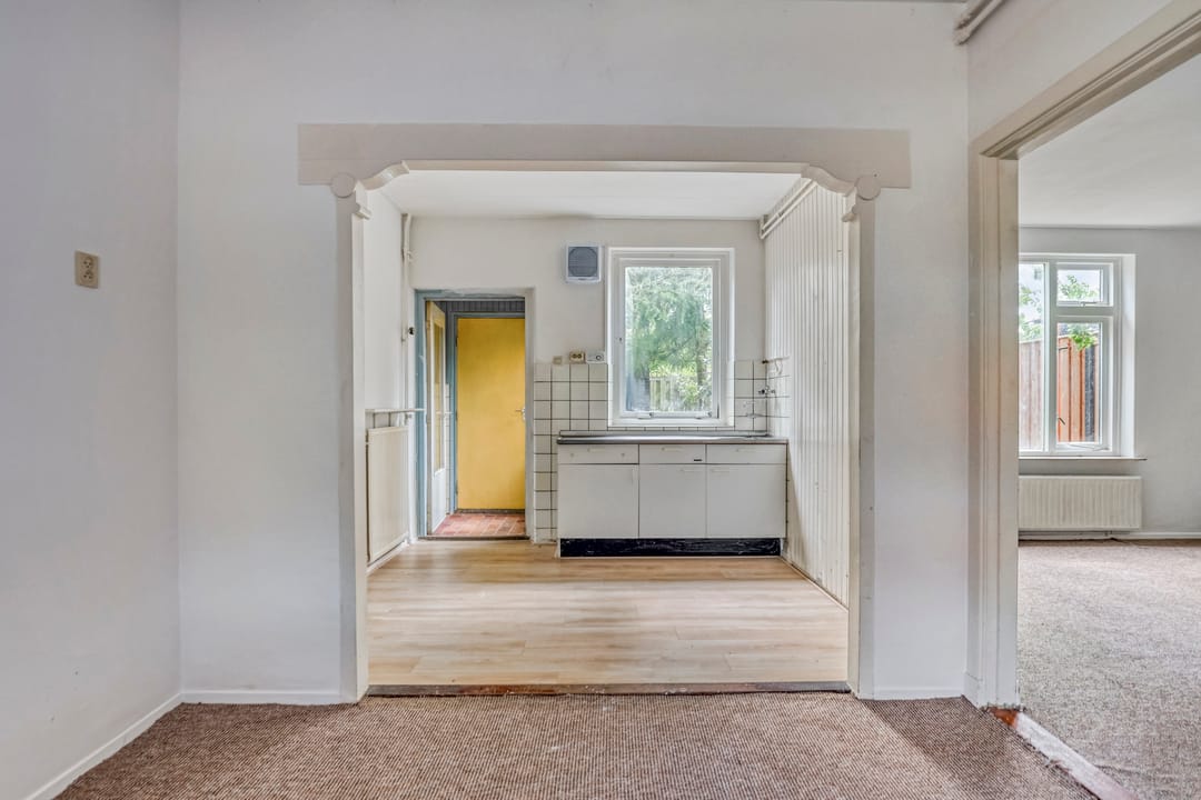Photo 8 of Monseigneur Luijpenstraat 11
