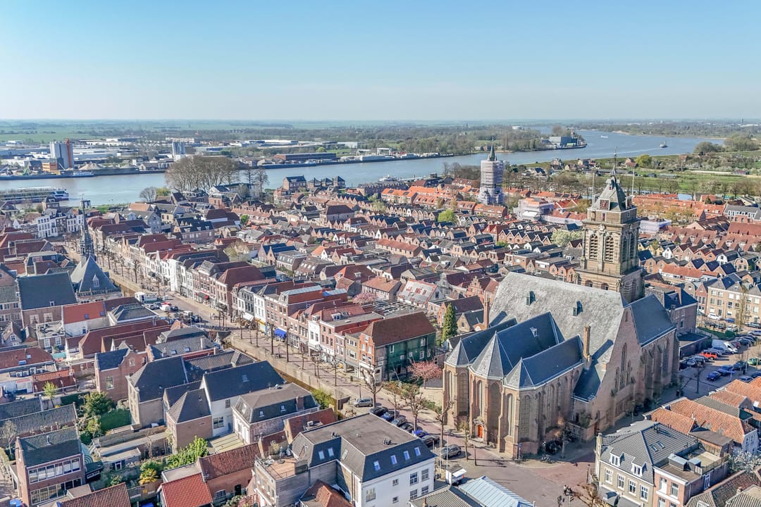 Foto 32 van Haven 72-B