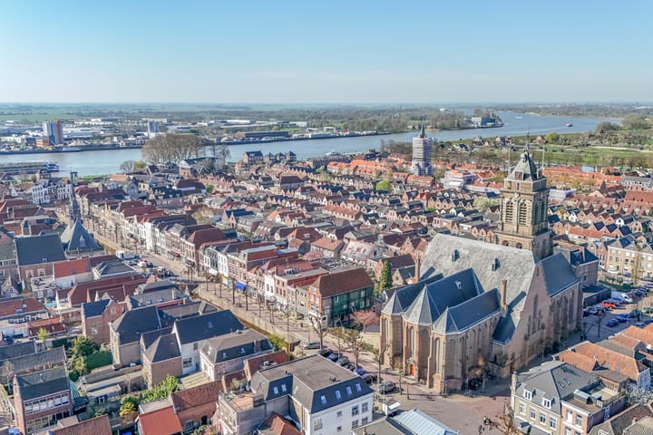 Foto 32 van Haven 72-B