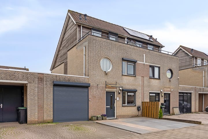 Foto 1 van Harnas 17