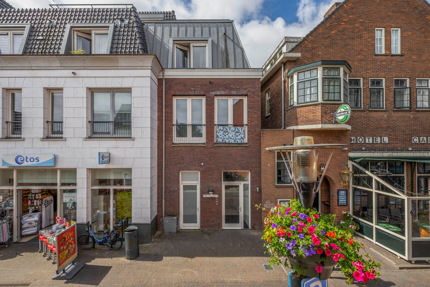 Foto 1 van Zeestraat 7-M35