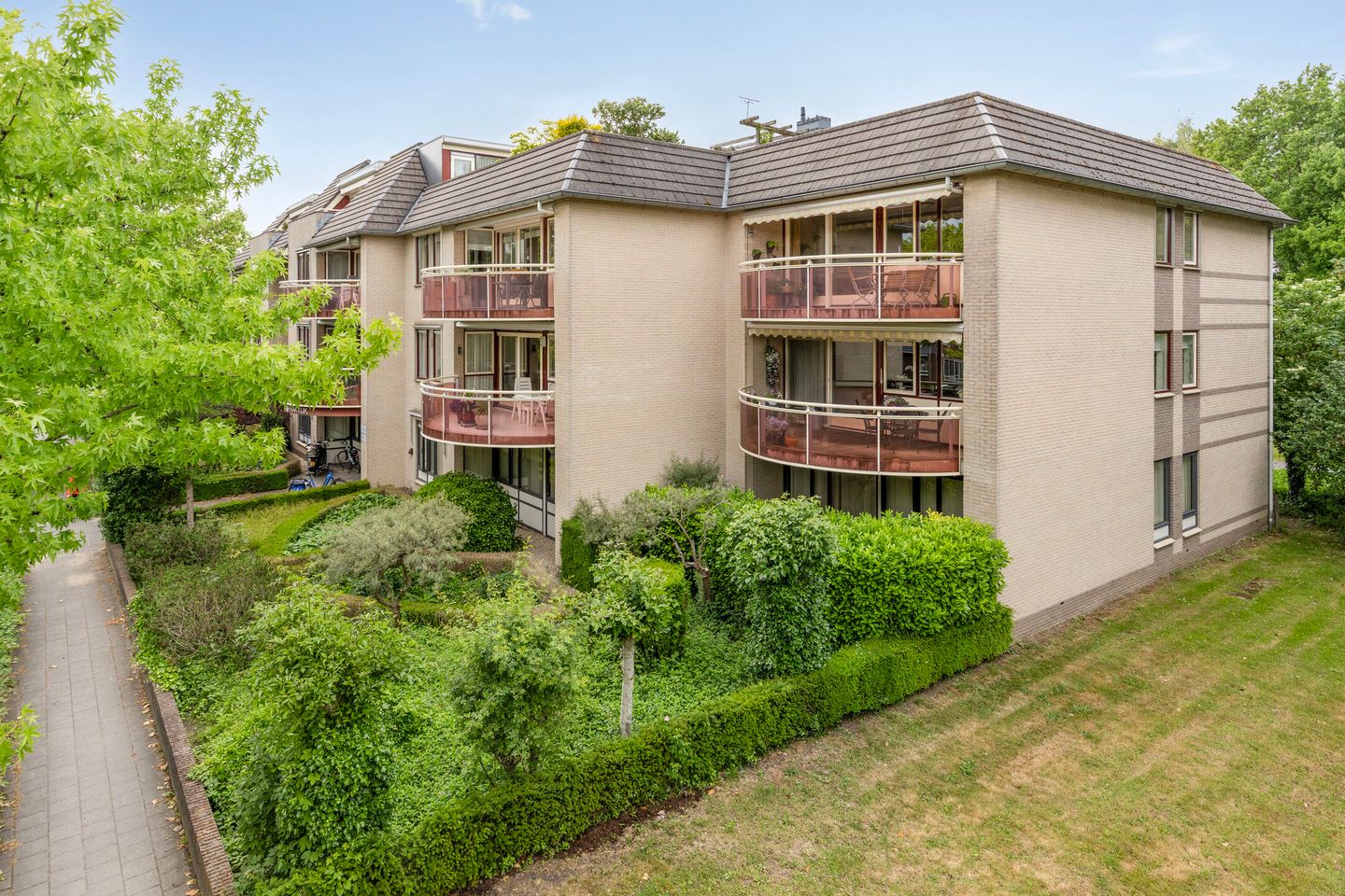 Foto 5 van Carel Looierstraat 3-17