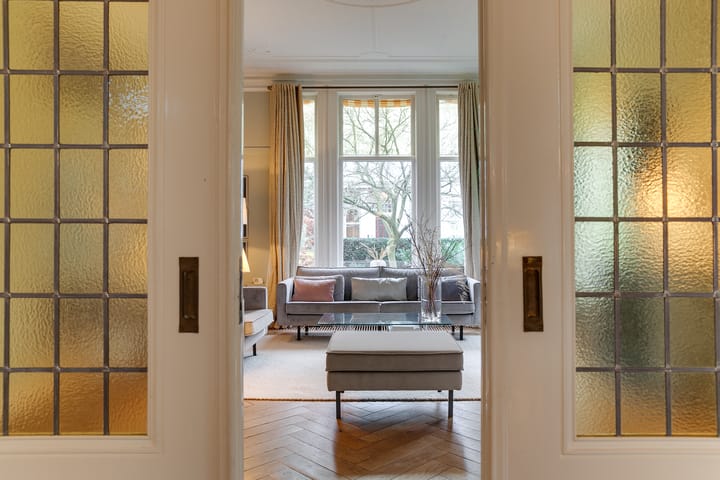 Foto 6 van Oosterhoutlaan 1