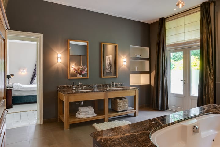 Foto 27 van Oosterhoutlaan 1