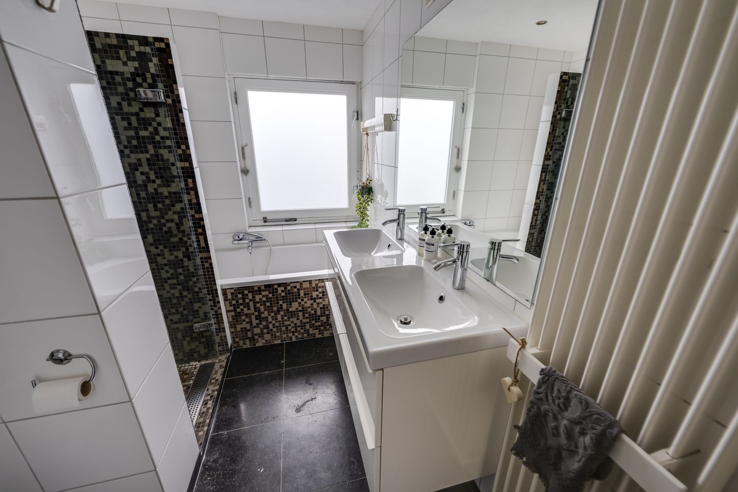 Photo 34 of Schalkhaarstraat 47