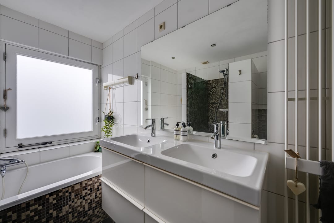 Photo 37 of Schalkhaarstraat 47