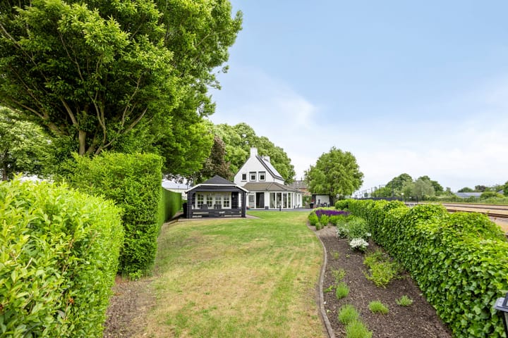 Foto 32 van Stationsstraat 36