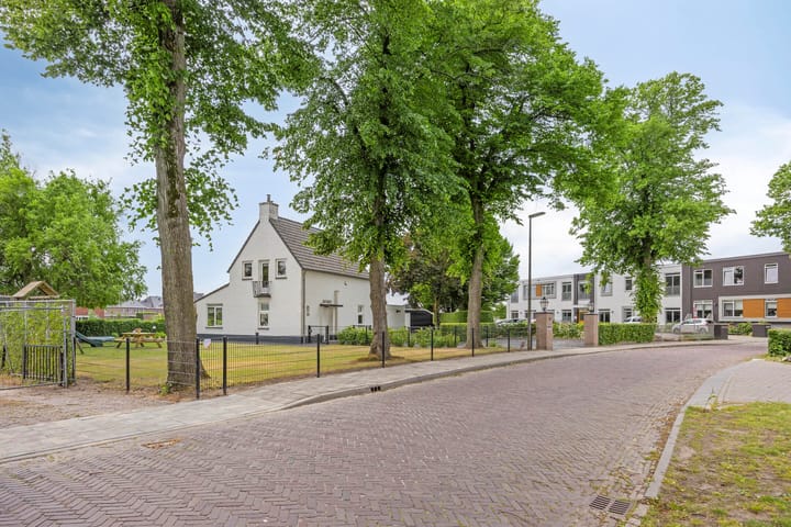 Foto 35 van Stationsstraat 36