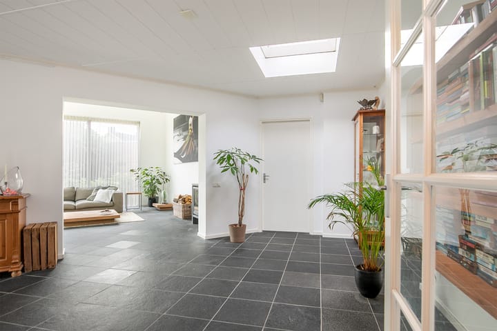 Foto 4 van Mesdagstraat 12