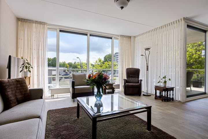 Foto 34 van Het Waal 8