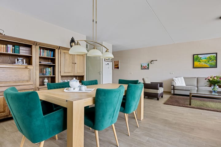 Foto 37 van Het Waal 8