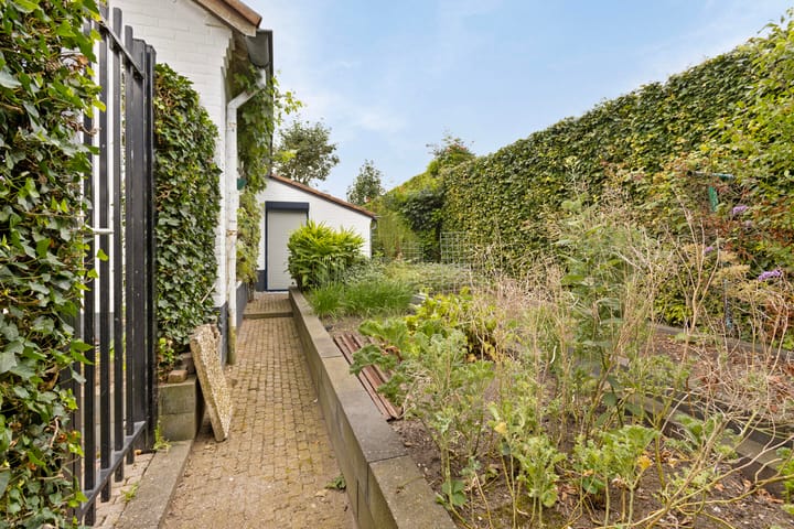 Foto 24 van Mesdagstraat 12