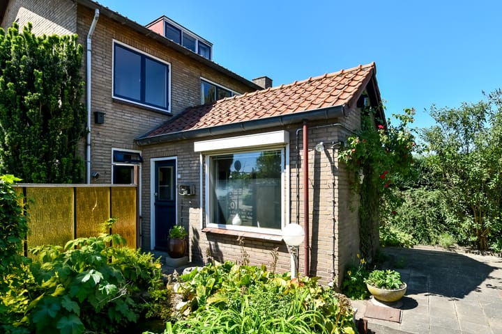 Foto 40 van Johan de Wittstraat 23