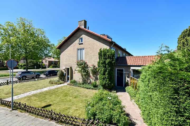 Foto 44 van Johan de Wittstraat 23