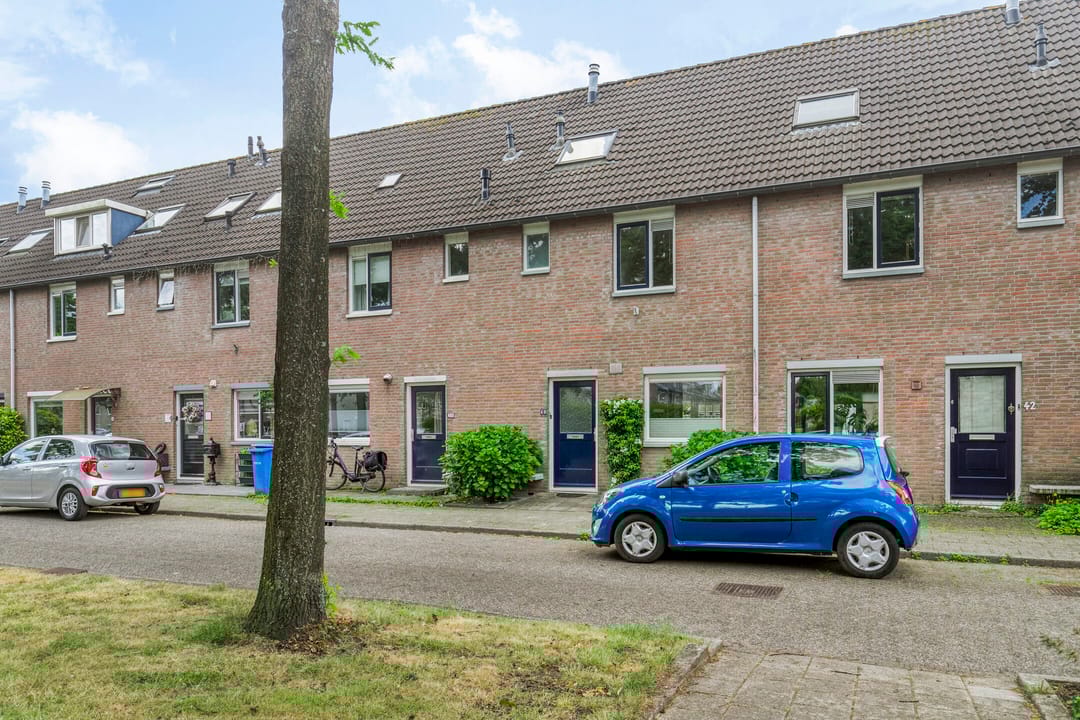 Foto 28 van Roos van Dekemastraat 40