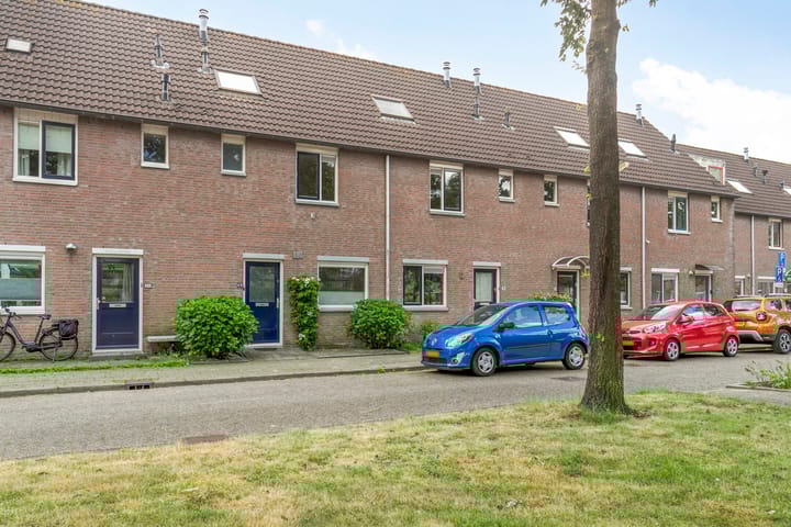 Foto 27 van Roos van Dekemastraat 40