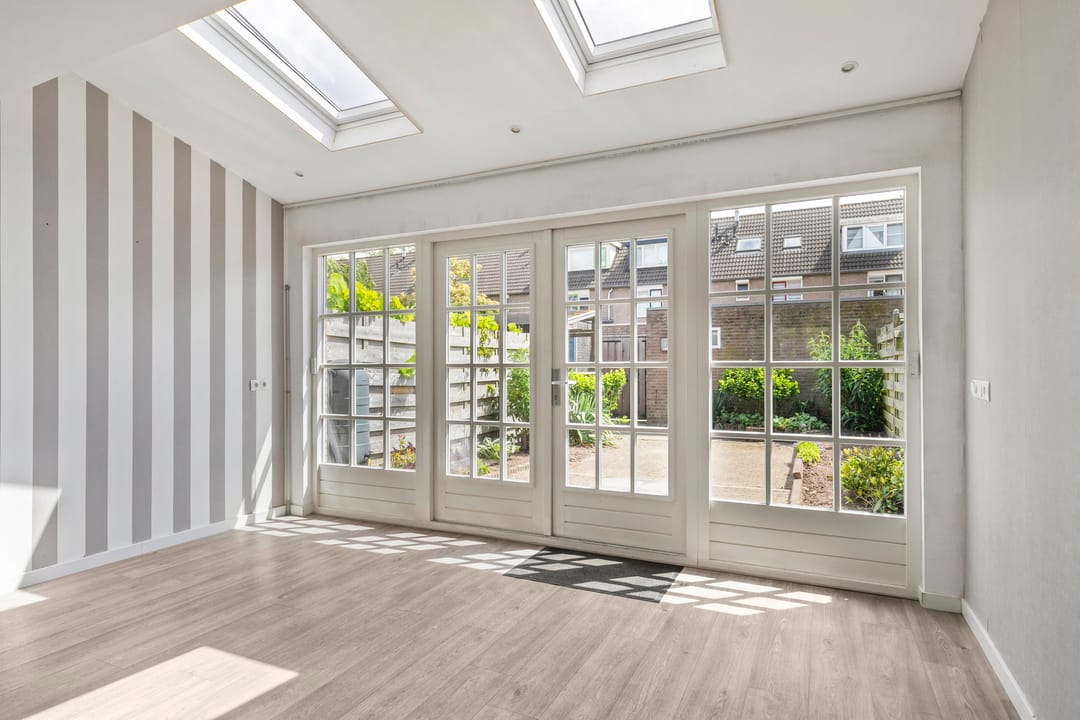 Foto 2 van Roos van Dekemastraat 40