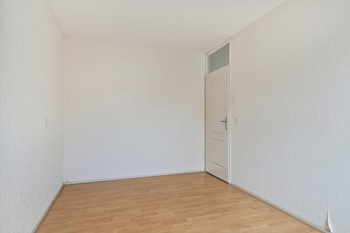 Foto 12 van Roos van Dekemastraat 40