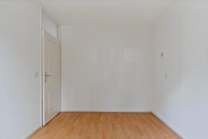 Foto 17 van Roos van Dekemastraat 40