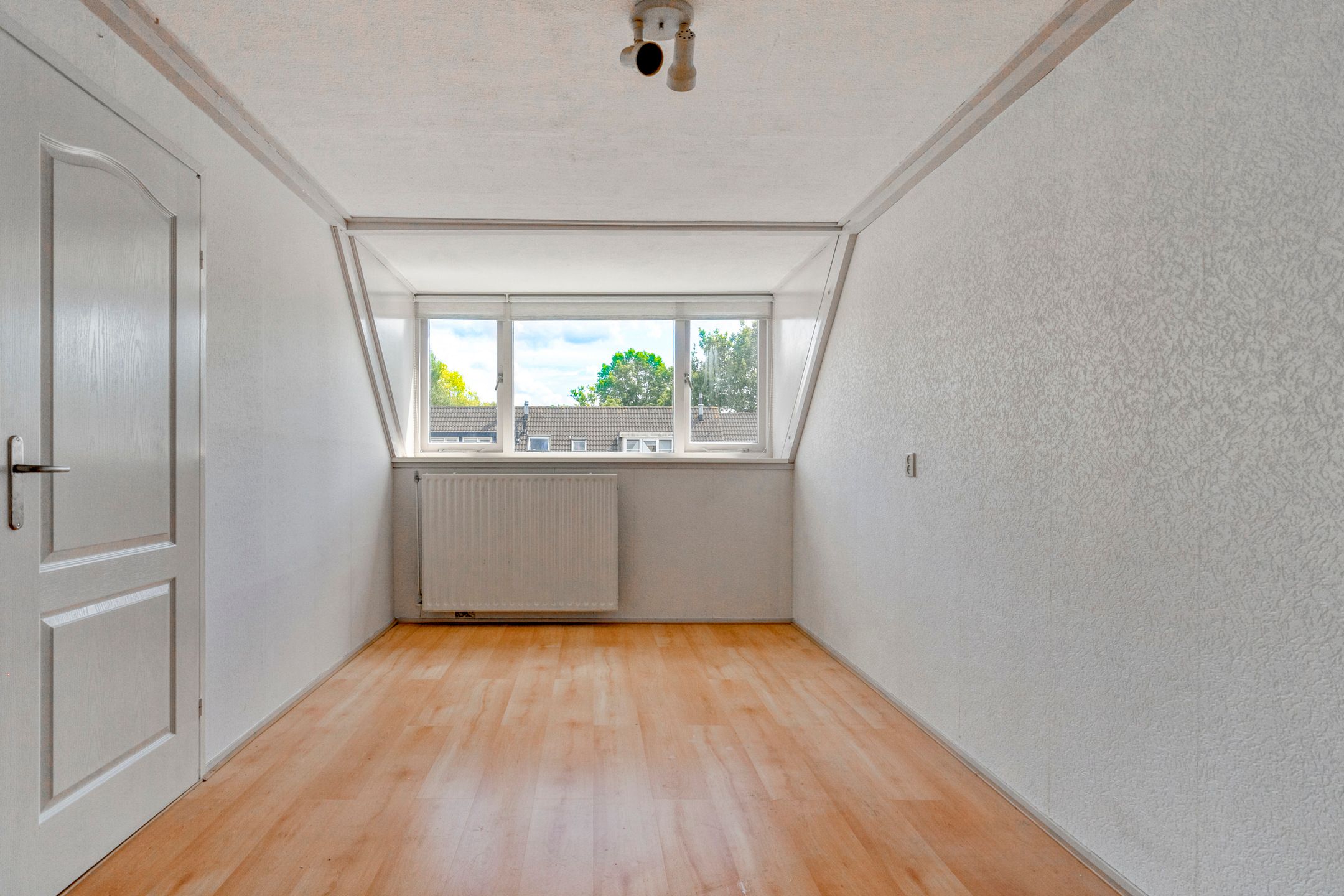 Foto 21 van Roos van Dekemastraat 40