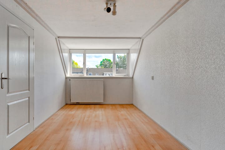 Foto 21 van Roos van Dekemastraat 40