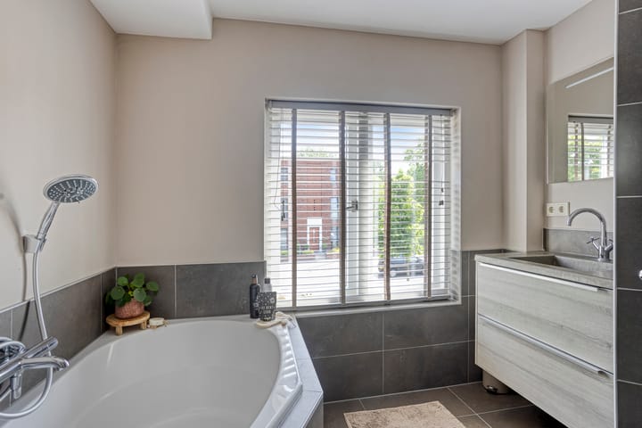 Foto 4 van Oostzeestraat 33