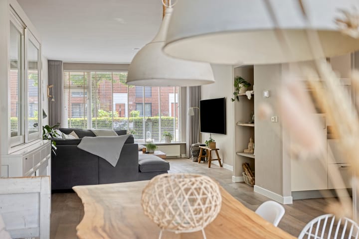 Photo 15 of Oostzeestraat 33