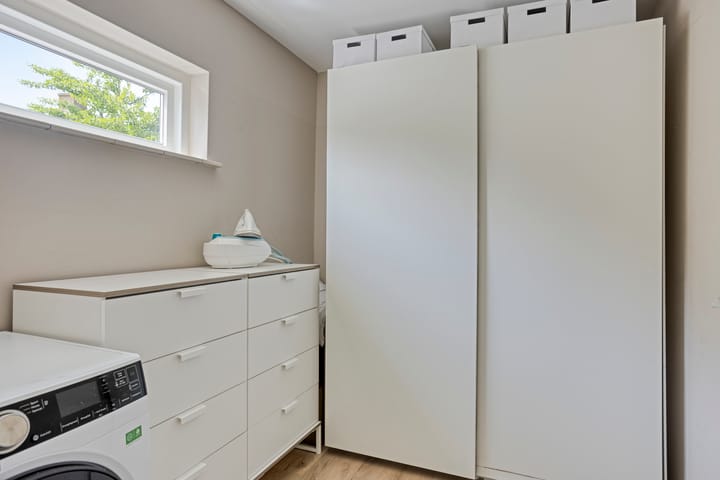 Photo 30 of Oostzeestraat 33