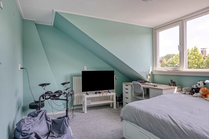 Photo 34 of Oostzeestraat 33