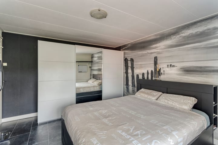 Photo 21 of Stationsweg 67